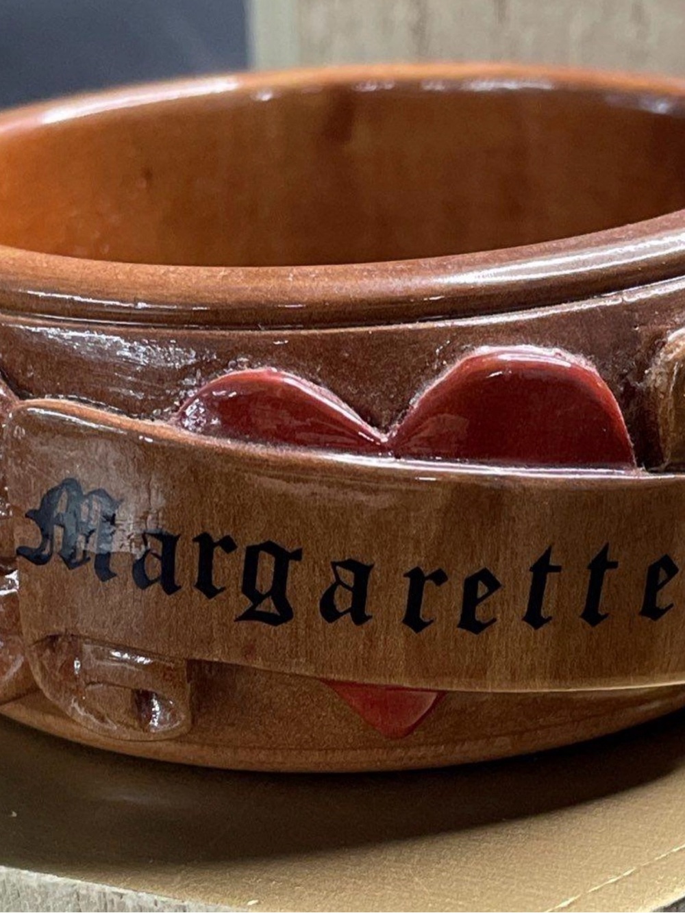 Price drop ! Chunky Vintage Hawaiian Koa Wood Hand-Carved Bangle Bracelet.